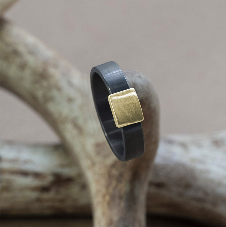 5MM Gunmetal 1ith 14K Yellow Gold Brushed insert Barrel Band on antler