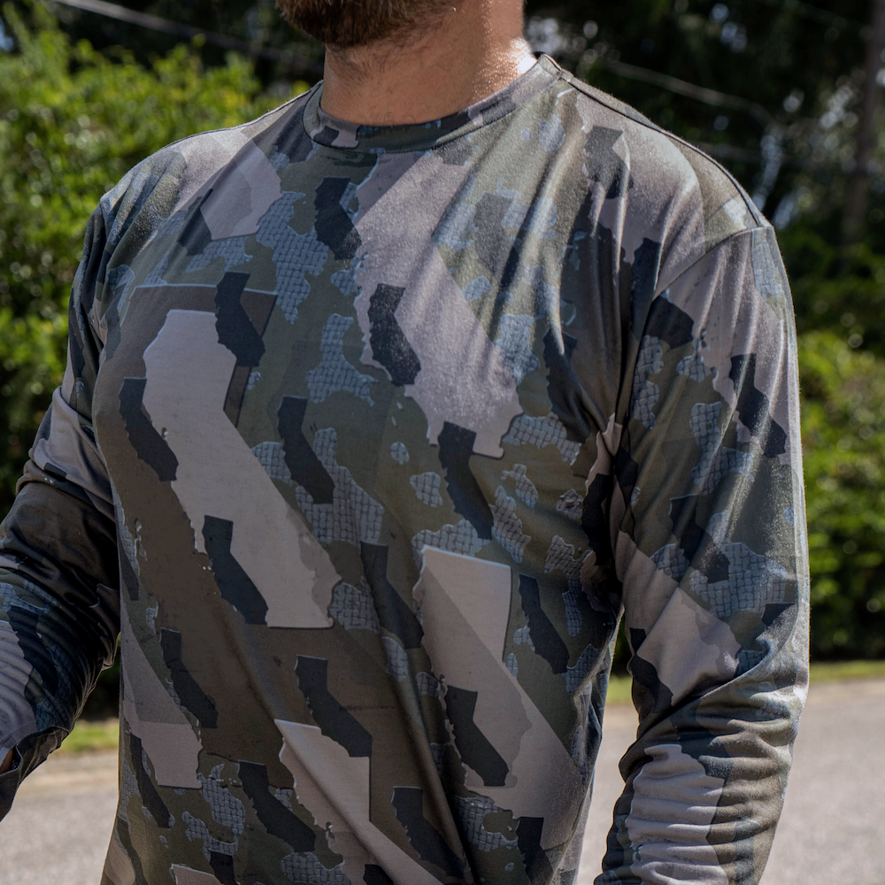 Everyday Outdoors California State Camo Men's Long Sleeve Shirt